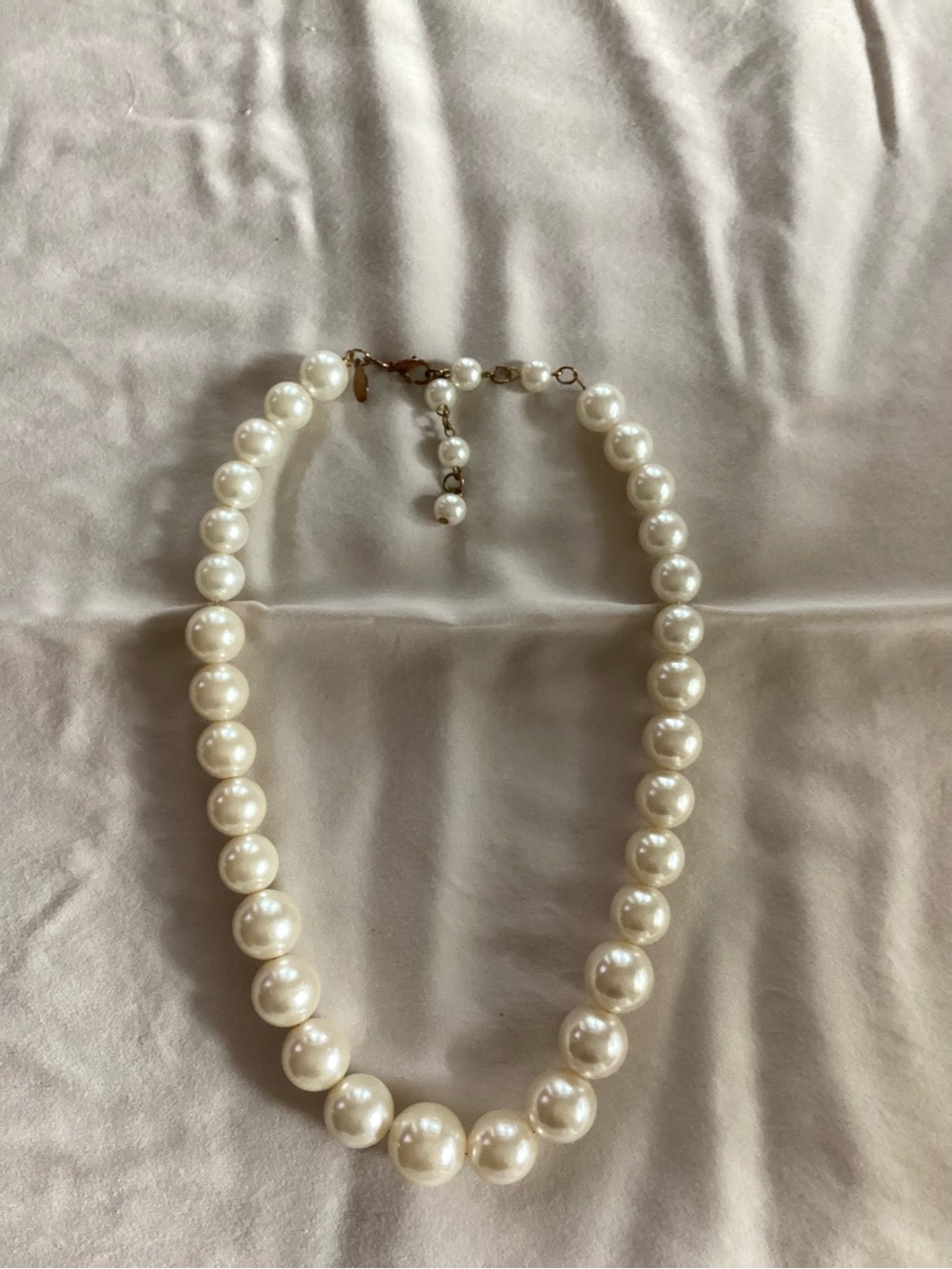 Classic White Pearl Necklace - Elegant Women Jewelry